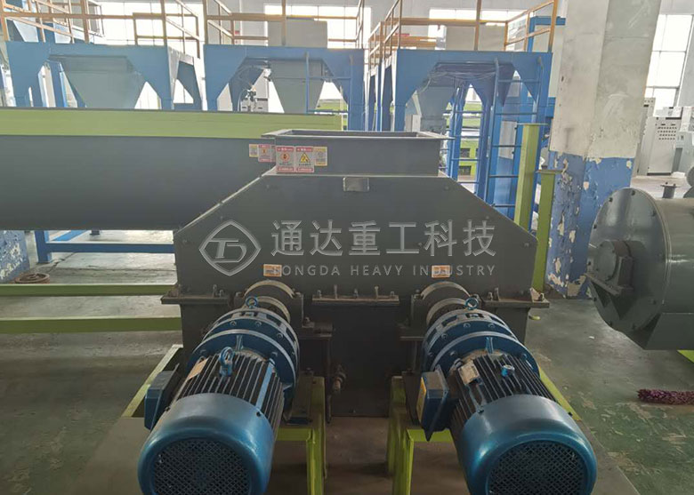 雙軸鏈?zhǔn)椒鬯闄C